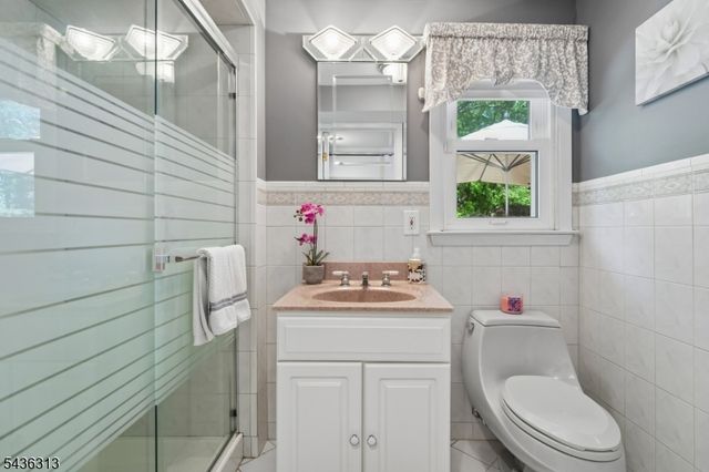 18 Mary Ellen Dr, Edison Twp., NJ 08820