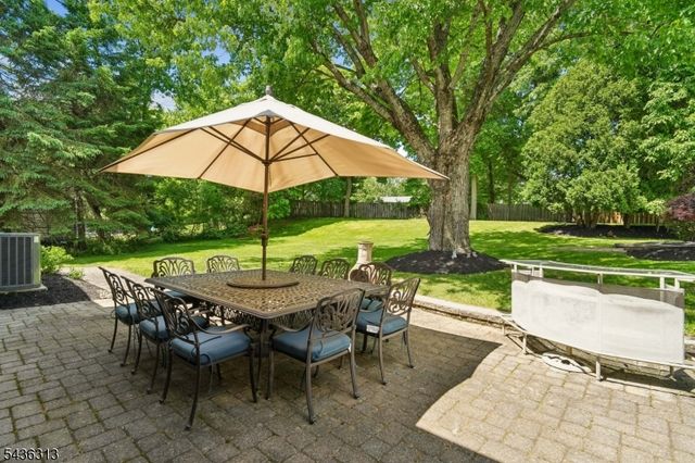18 Mary Ellen Dr, Edison Twp., NJ 08820