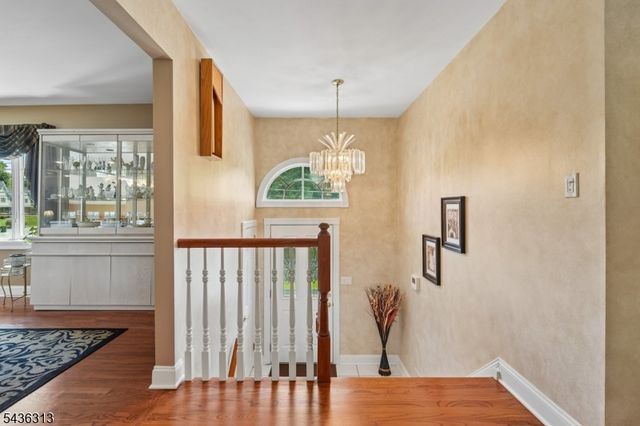 18 Mary Ellen Dr, Edison Twp., NJ 08820