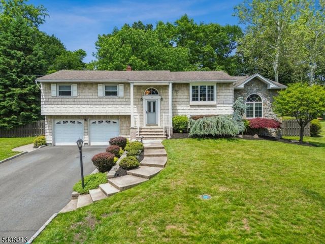 18 Mary Ellen Dr, Edison Twp., NJ 08820