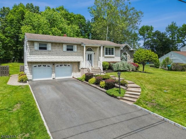 18 Mary Ellen Dr, Edison Twp., NJ 08820