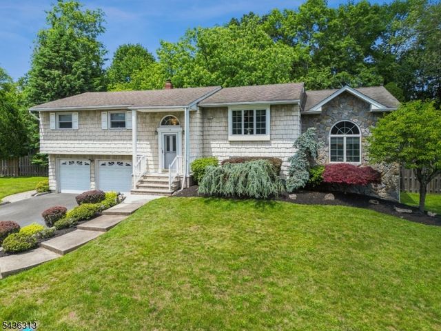18 Mary Ellen Dr, Edison Twp., NJ 08820