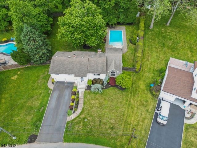 18 Mary Ellen Dr, Edison Twp., NJ 08820