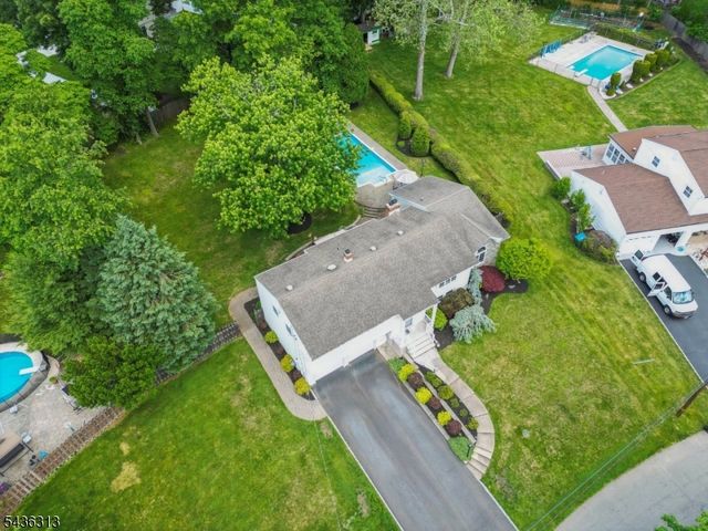 18 Mary Ellen Dr, Edison Twp., NJ 08820