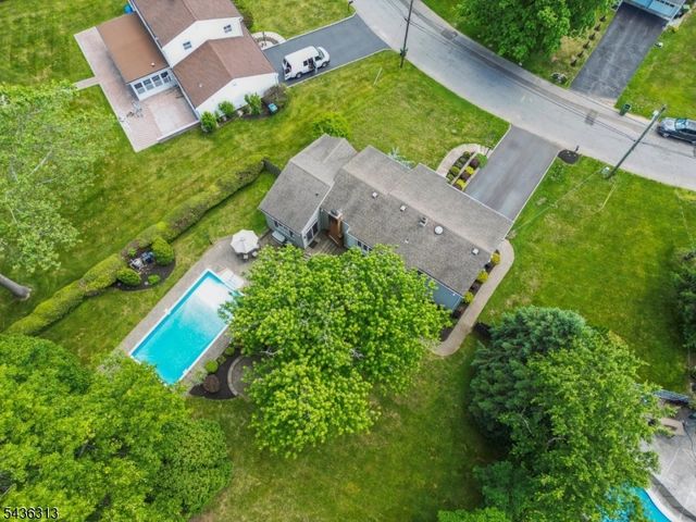 18 Mary Ellen Dr, Edison Twp., NJ 08820