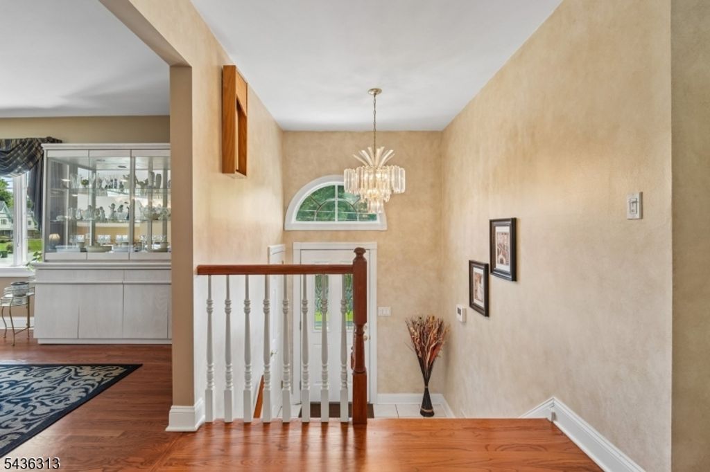 18 Mary Ellen Dr, Edison Twp., NJ 08820 — photo 5