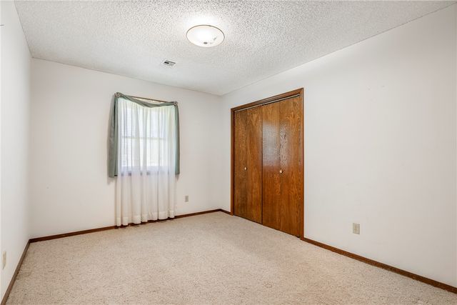 1903 Mayflower Road, Bentonville, AR 72713