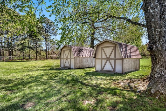 1903 Mayflower Road, Bentonville, AR 72713