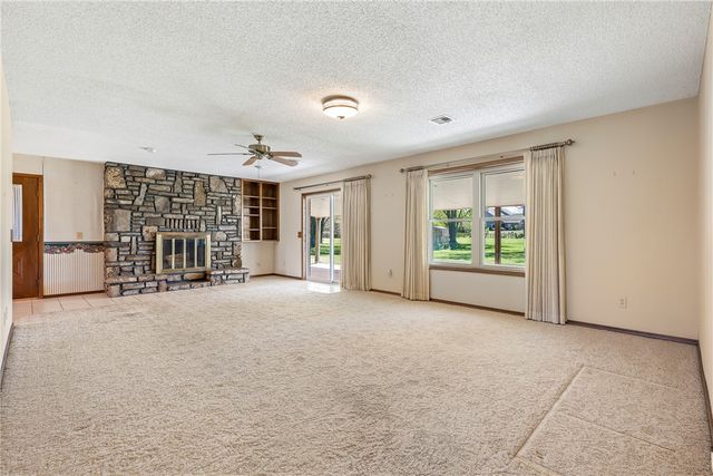 1903 Mayflower Road, Bentonville, AR 72713