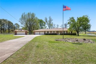 1903 Mayflower Road, Bentonville, AR 72713