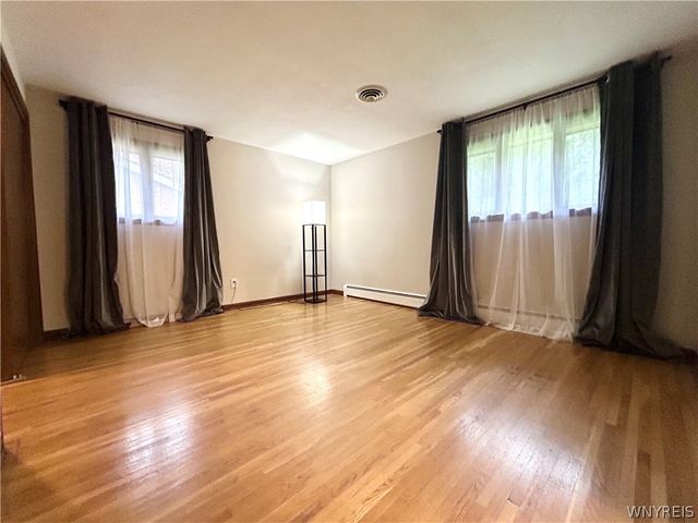 5302 Vista Avenue, Amherst, NY 14221
