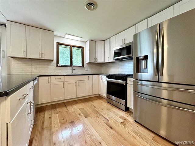 5302 Vista Avenue, Amherst, NY 14221