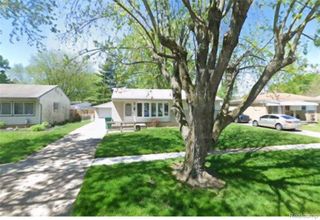 2129 Harmon Street, York Charter Township, MI 48198