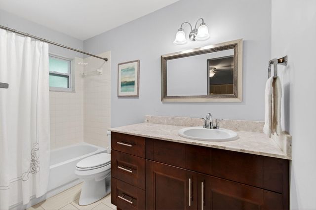 5250 NW 3rd Court A, Delray Beach, FL 33445