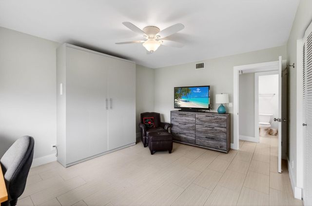 5250 NW 3rd Court A, Delray Beach, FL 33445