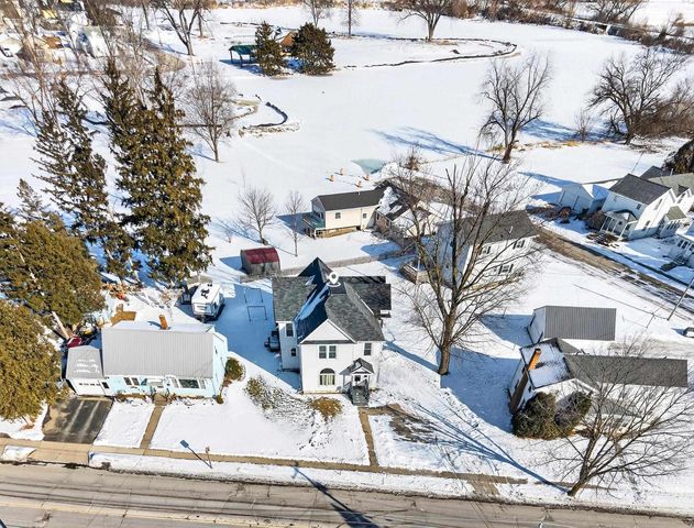 328 E FOND DU LAC STREET, Ripon, WI 54971