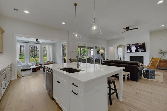 439 Northside Drive, Canton, GA 30115