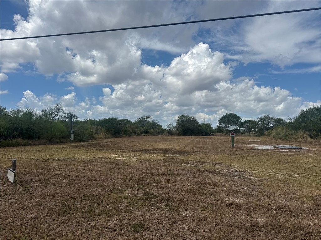 1311 Second St, Bayside, TX 78340 — exterior