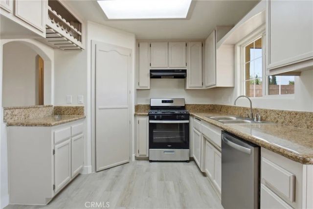 17964 Hackberry, Hesperia, CA 92345