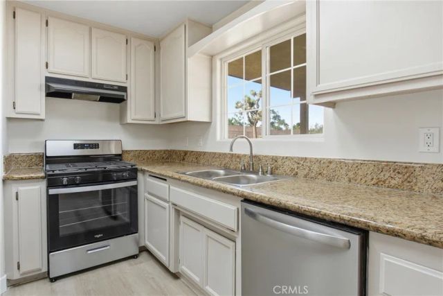 17964 Hackberry, Hesperia, CA 92345