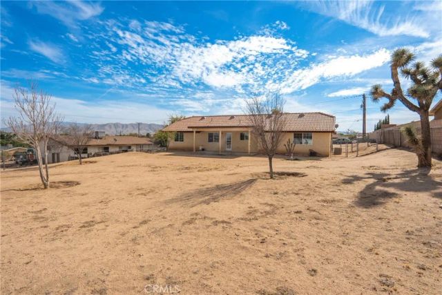17964 Hackberry, Hesperia, CA 92345