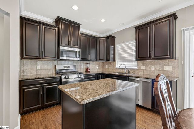 405 Sandusky Lane, Simpsonville, SC 29680