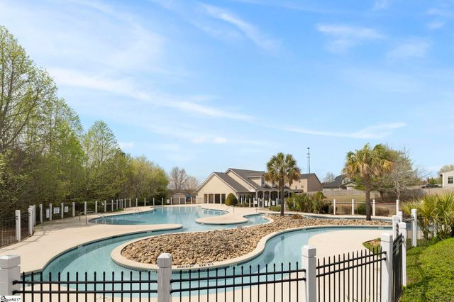 405 Sandusky Lane, Simpsonville, SC 29680