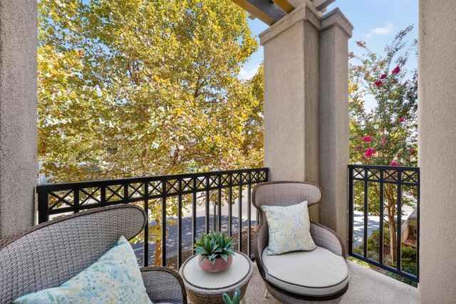 211 W Evelyn Avenue, Mountain View, CA 94041