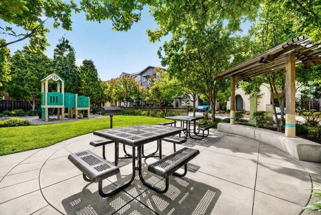 211 W Evelyn Avenue, Mountain View, CA 94041