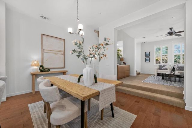 211 W Evelyn Avenue, Mountain View, CA 94041