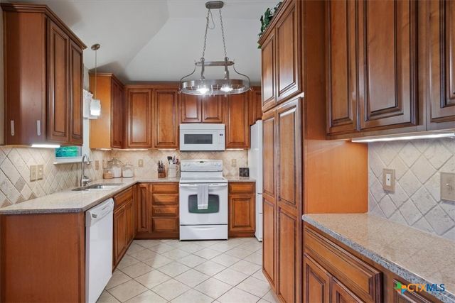 5943 Gavin Ridge Road, Belton, TX 76513