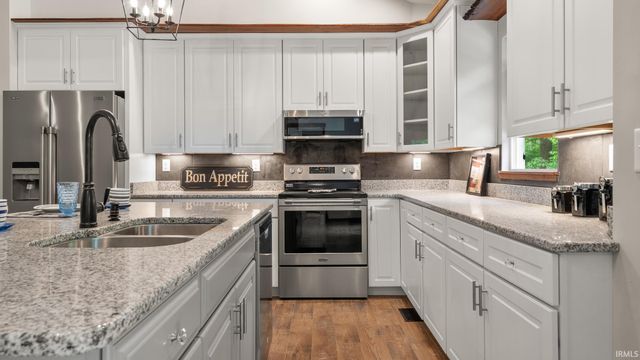 3118 S Hoff Lane, Bloomington, IN 47403