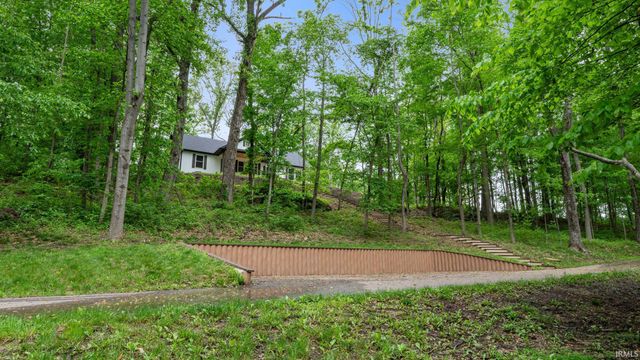 3118 S Hoff Lane, Bloomington, IN 47403