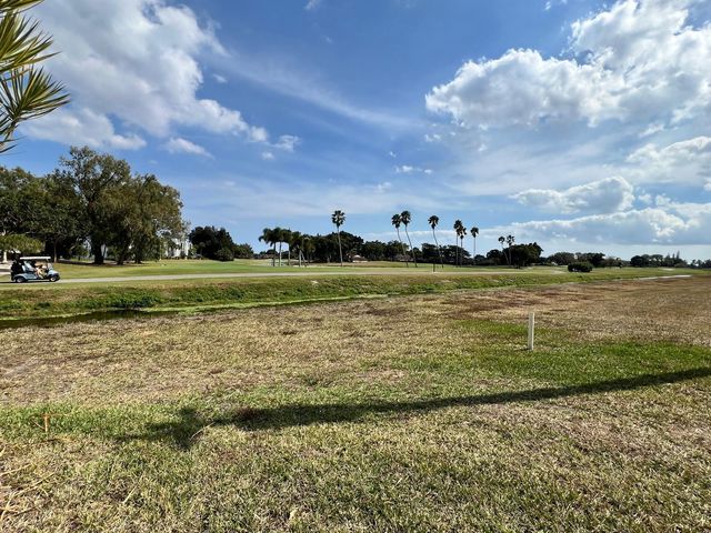 4682 Lucerne Lakes Boulevard 206, Lake Worth, FL 33467