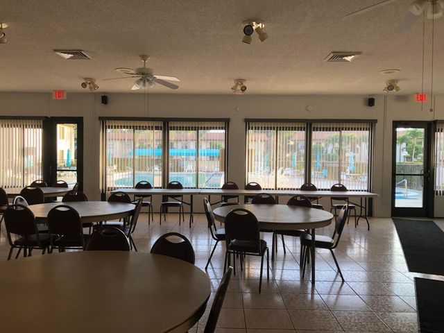 4682 Lucerne Lakes Boulevard 206, Lake Worth, FL 33467