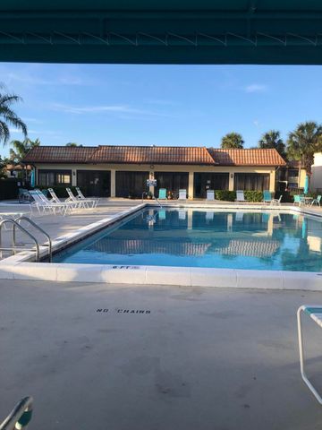 4682 Lucerne Lakes Boulevard 206, Lake Worth, FL 33467