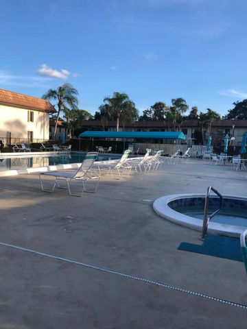 4682 Lucerne Lakes Boulevard 206, Lake Worth, FL 33467