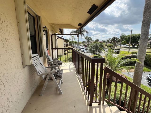 4682 Lucerne Lakes Boulevard 206, Lake Worth, FL 33467