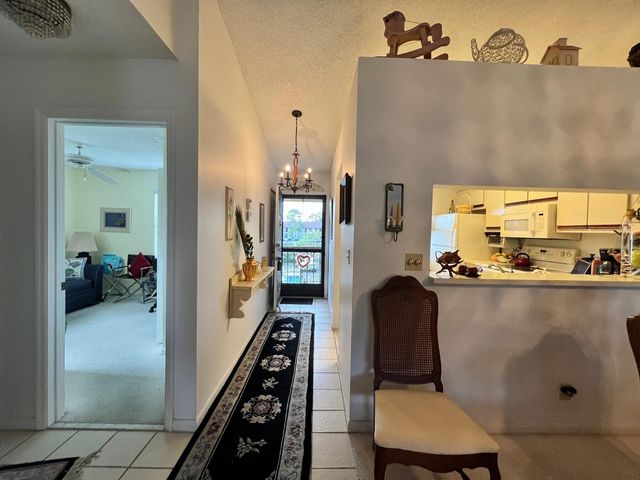 4682 Lucerne Lakes Boulevard 206, Lake Worth, FL 33467