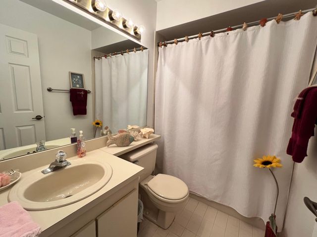 4682 Lucerne Lakes Boulevard 206, Lake Worth, FL 33467