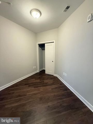 989 S BUCHANAN ST #208, Arlington, VA 22204
