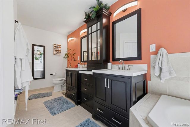 32768 Greenwood Drive, Chesterfield, MI 48047