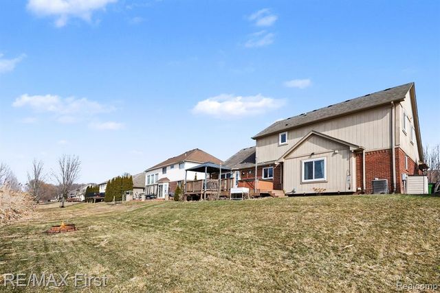 32768 Greenwood Drive, Chesterfield, MI 48047