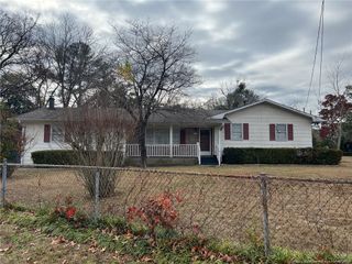1602 Camelot Drive, Fayetteville, NC 28304
