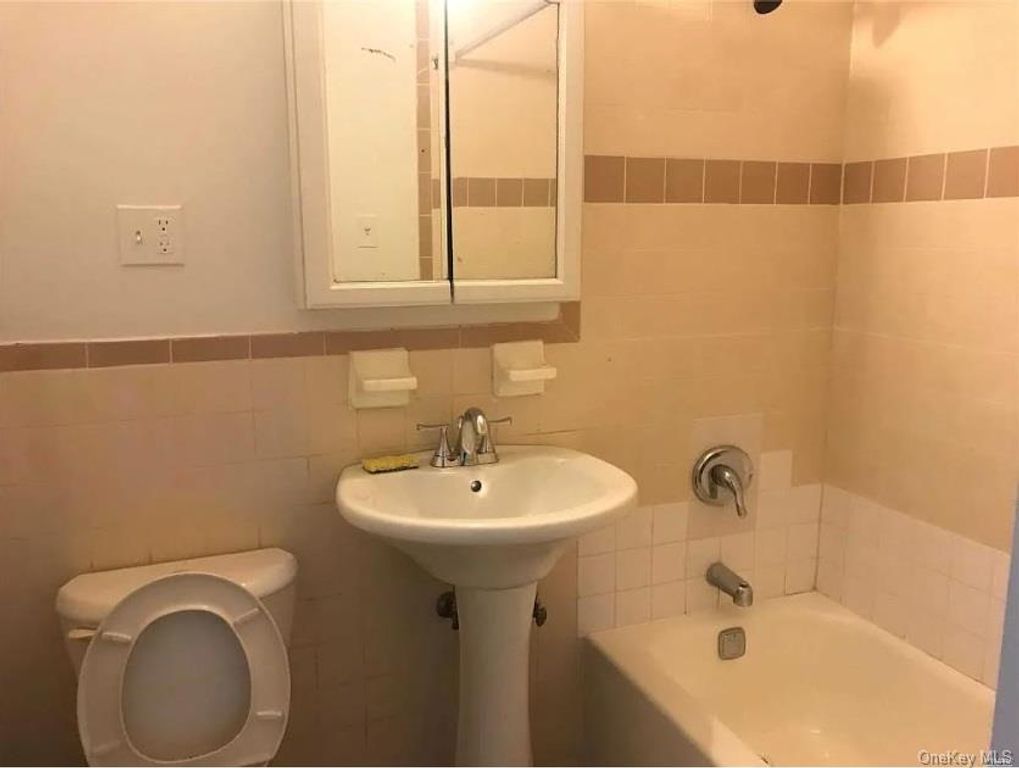 42-60 Colden Street 1B, Flushing, NY 11355 — photo 5