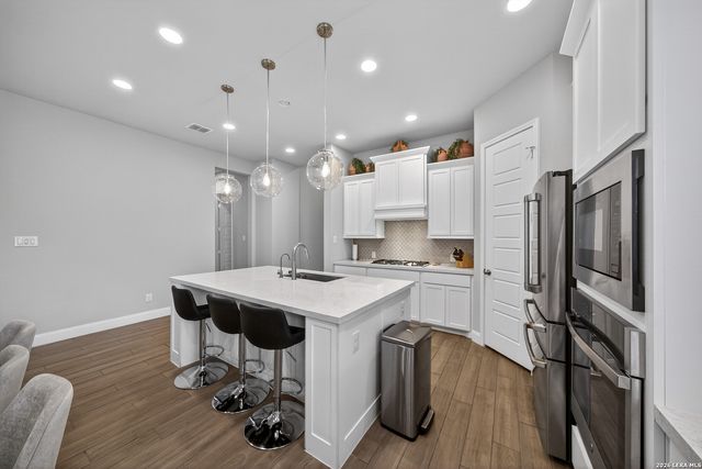 24013 Sidehill Lie, San Antonio, TX 78261