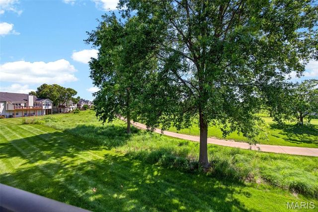 638 Hawk Run Drive 48A, O'fallon, MO 63368