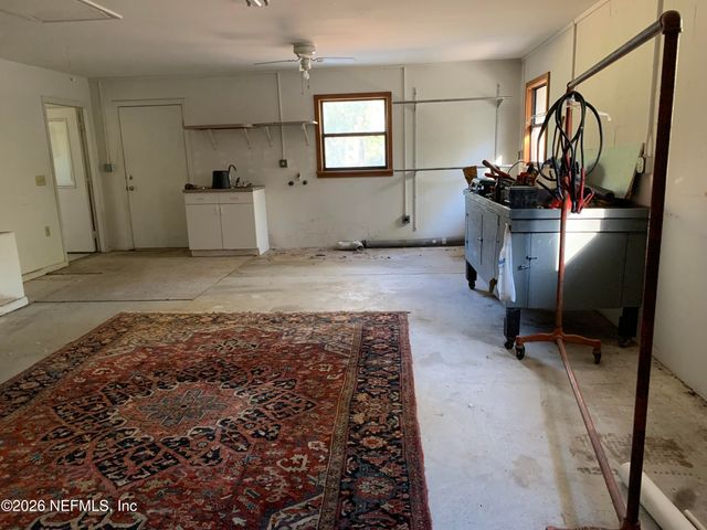 850 COUSINTOWN Road, Interlachen, FL 32148