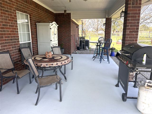 219 Friends Road, Denison, TX 75021