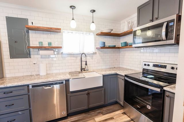 220 Comanche Trail, Nocona, TX 76255